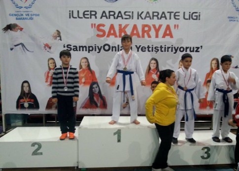 Karatecilerden 6 Altın Madalya